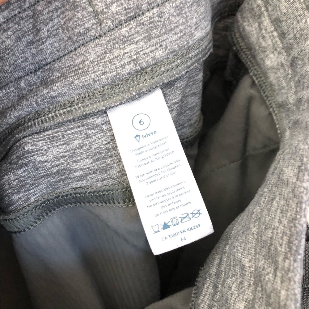 EUC Ivivva by Lululemon Live to Move crop - Picture 11 of 12